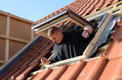 Pose de fenêtres de toit Velux à Bussière